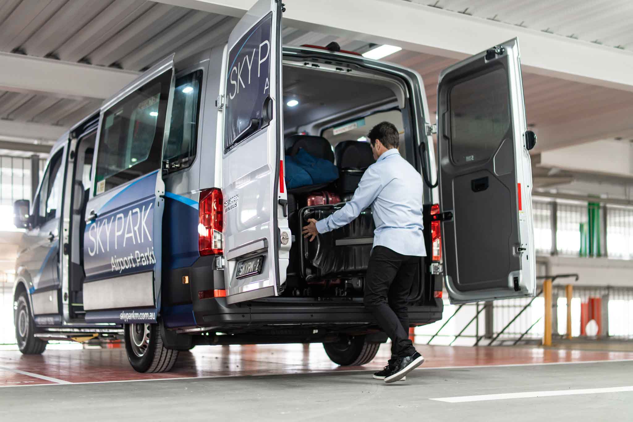 Loading SkyPark Melbourne Airport Shuttle